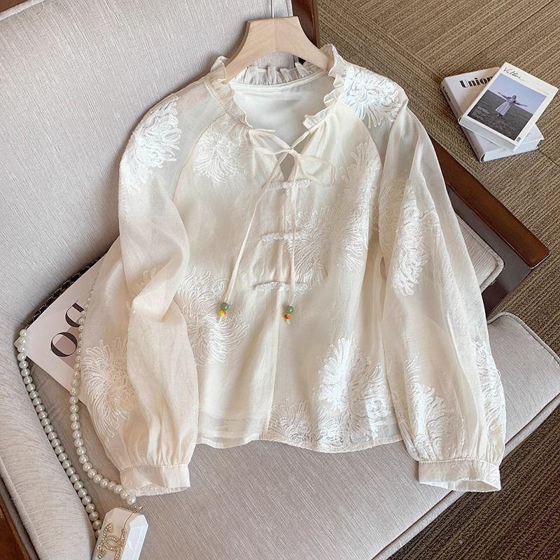 

2025 Ретро Вышитая Блузка на Жаккарде с Воротником-стойкой и Застежкой на Пуговицы-лягушки 2XL (for 145-160 lbs)