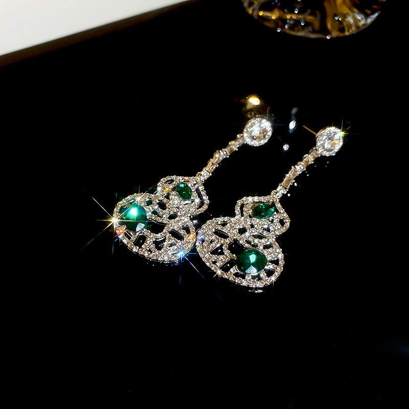 Emerald diamond leaf fringed earrings light luxury stud earrings women's European and American earrings