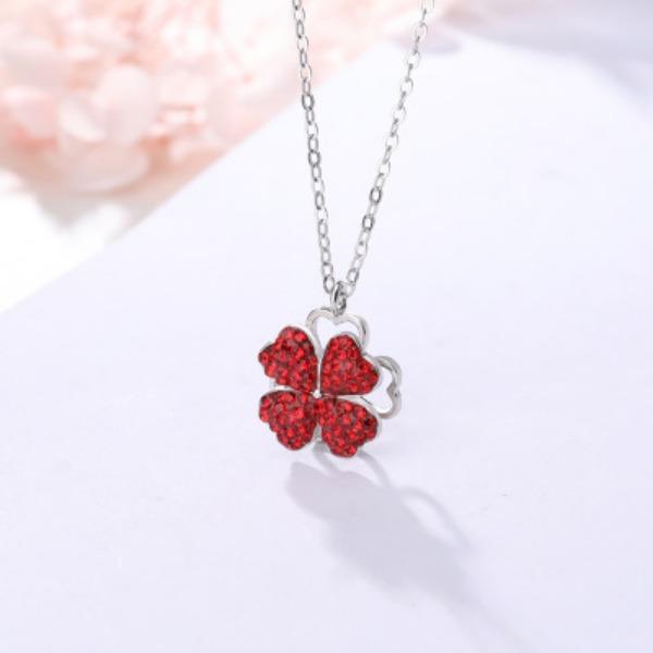 Rotating Four Leaf Grass Necklace for Women's Light Luxury, Simple and Versatile Fashion Love Set