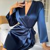 Pigiama casual da donna, due set di vestaglia esterna con fionda, pigiama di seta di simulazione alla moda sexy, abbigliamento per la casa in seta ghiacciata