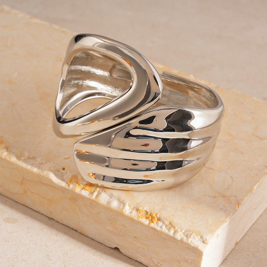European & American Cross-border Halo Resin Wood Bracelet: Exaggerated, Luxurious High-end Round Bangle for Women.
