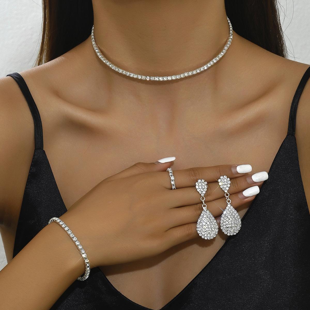 

Полное бриллиантовое колье, серьги, браслет, кольцо, комплект ювелирных изделий премиум-класса Generation