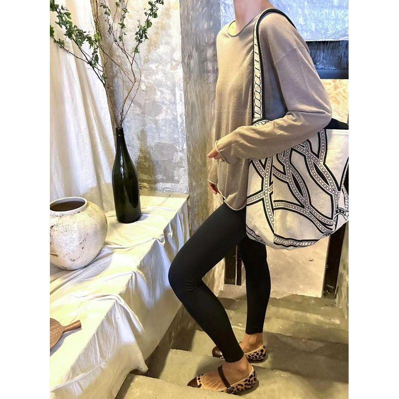 

2025 Summer New Fashionable Artistic Style Linen Commuter Bag Commuter Niche Design Sense Shoulder Bag Canvas Bag Snake Pattern