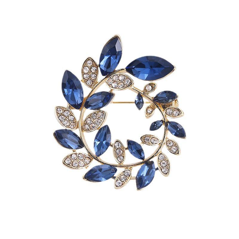 2023 Women's Crystal Brooch: Creative and Luxurious Niche Design