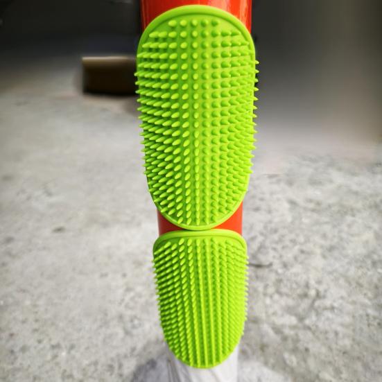 Kitten Scratching Post Easy Grip Anti-slip Portable Pet Cat Scratching Post Combing Grooming Deep Hair Removal Pet Hair Brush
