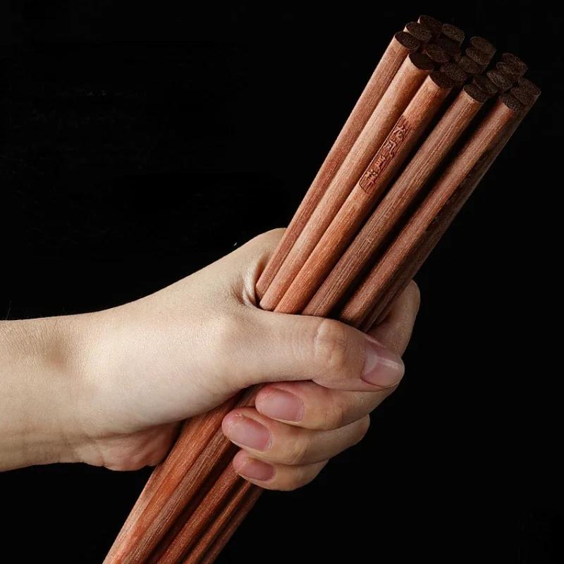 Huishoudelijk Eenvoudig Gegraveerd Massief Houten Eetstokjes Zonder Verf en Was Rood Sandelhout Eetgerei Antislip Antibacterieel Anti-schimmel