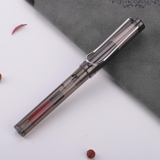 0,38 mm Študentské kaligrafické cvičenie Hladké písanie Plastové plniace pero s jemným hrotom