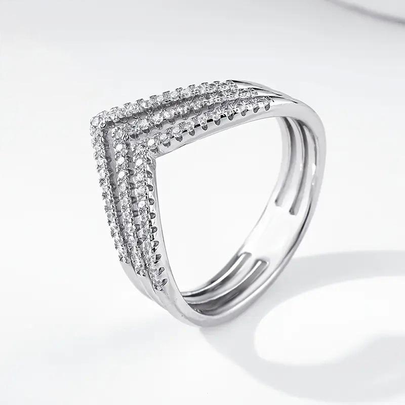 Korean version of lady v-ring woman, three-layer line design accessories, commuter style versatile ins hot-selling jewelry
