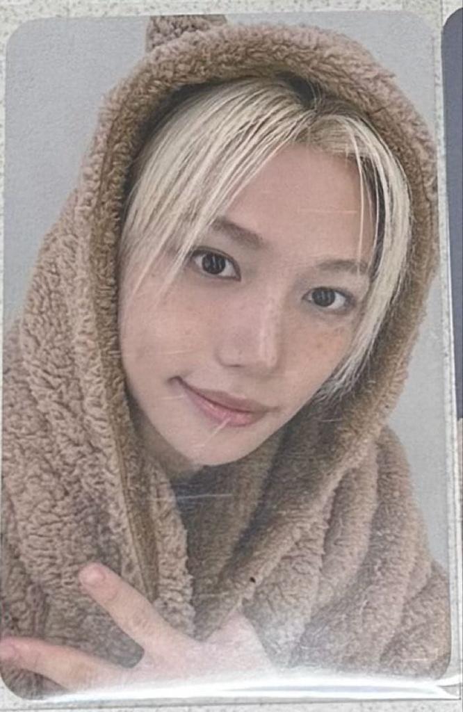 [USED] Official Stray Kids KARMA Fan Bonus Trading Card Felix