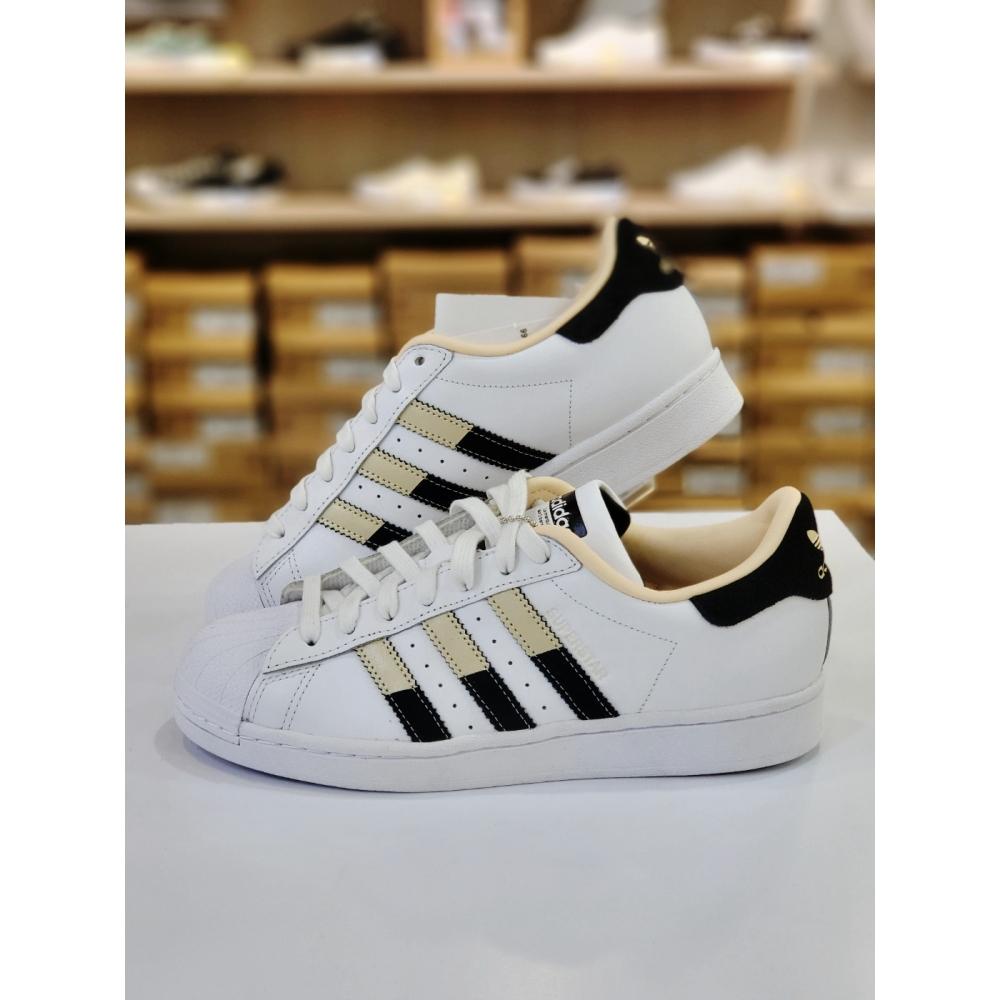 

Кроссовки унисекс adidas Superstar, 2 цвета, 1 упаковка HQ2166 HQ2167