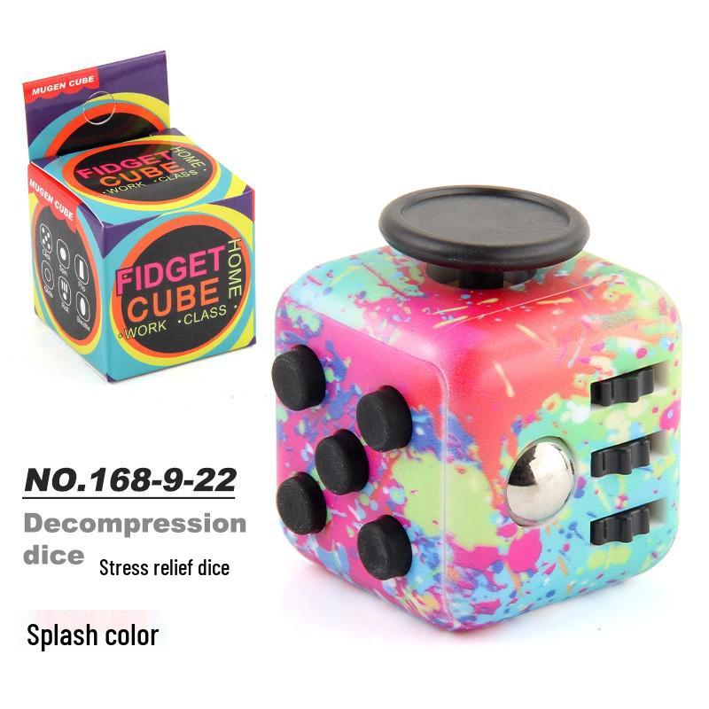 Magic Cube Stress-Relief Toy: Infinite Decompression Dice