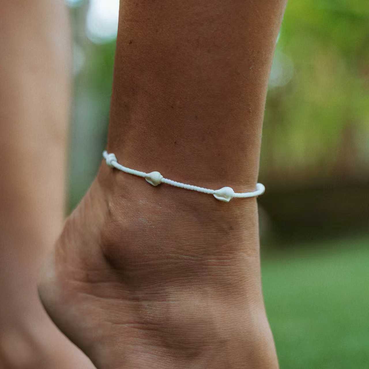 

Vlen Boho Anklet for Women Handmade with Conch Shell & Miyuki Beads Adjustable Beach Foot Jewelry Summer Barefoot Ankle Chain
