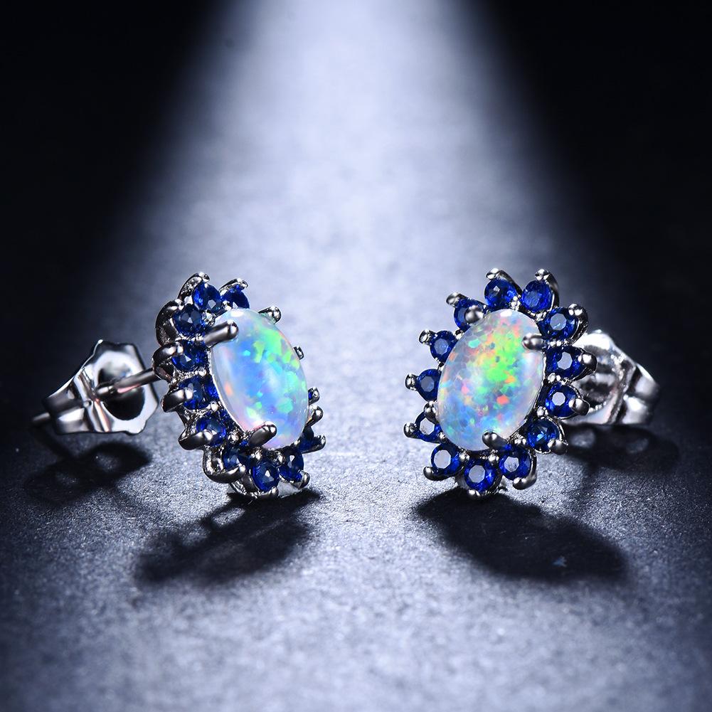 Personalized Oval Edged Diamond Studded Earrings with Small Diamonds