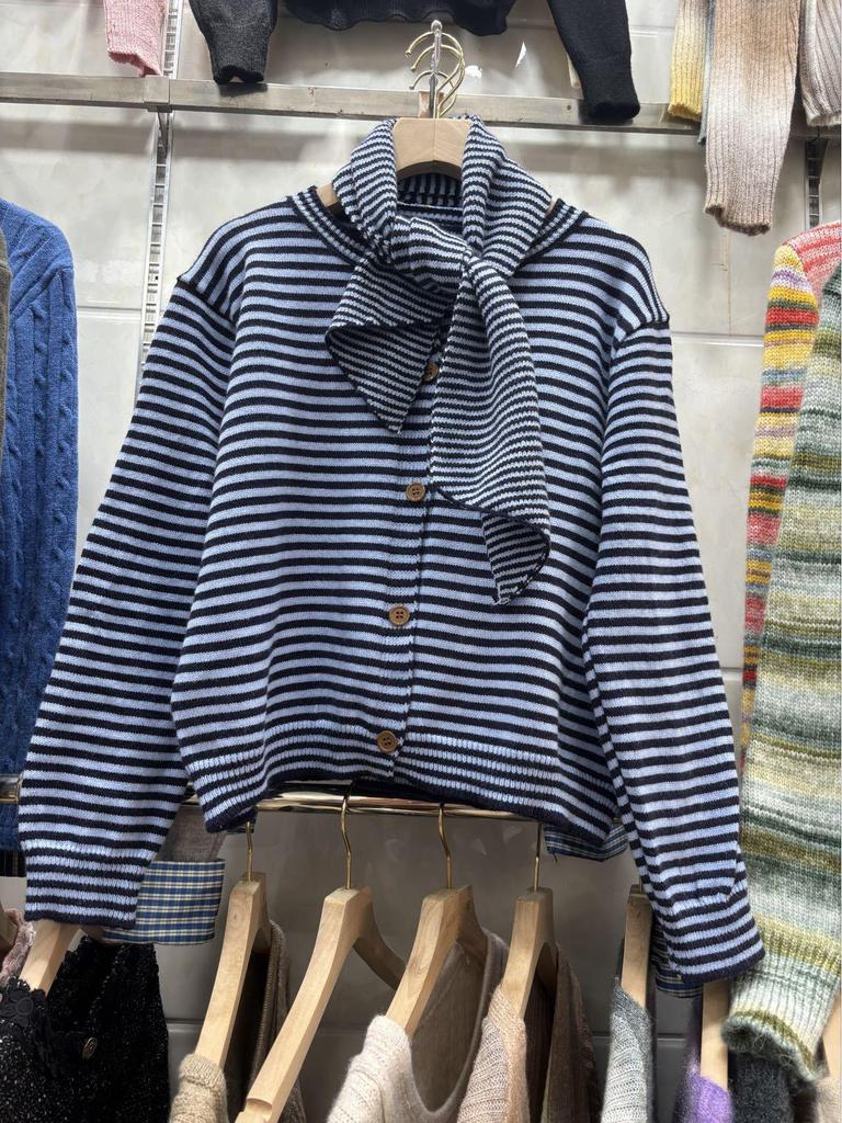 Design Sense Damen Gestreifte zum Binden Gestrickte Strickjacke - 2025 Herbst/Winter Kollektion.