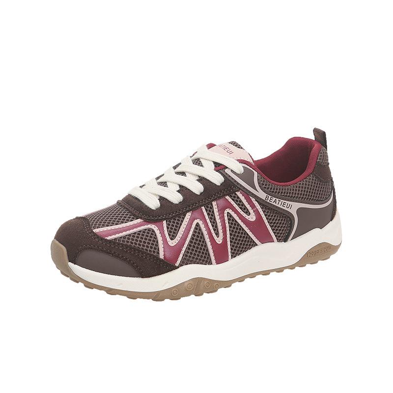 Retro contrasting color splicing niche Forrest Gump shoes women's autumn 2025 new mesh breathable comfortable versatile casual board shoes