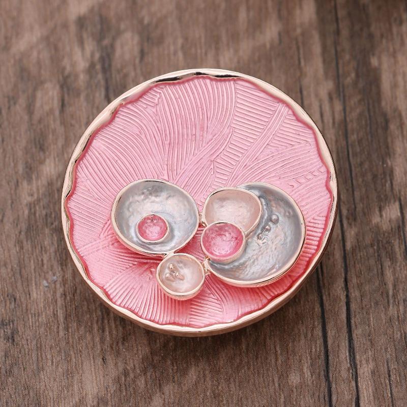 Heiß verkaufende emailierte geometrische Blume magnetische Brosche, modische kreative Blumenbrosche für Damen