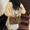 Retro matte niche underarm bag winter new versatile women's bag popular messenger bag shoulder tote bag