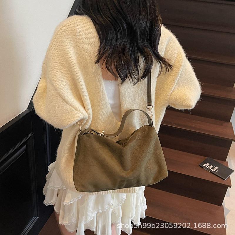 Retro Matte Niche Underarm Bag Winter New Versatile Women's Bag Popular Messenger Bag Shoulder Tote Bag