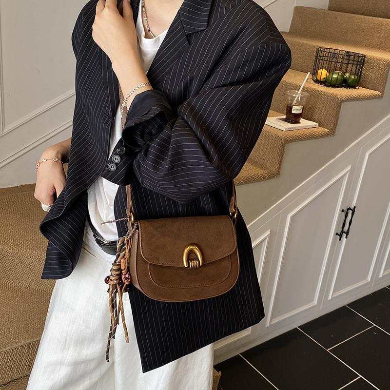 Retro Woman Small Leather Saddle Armpit Bags For Women Winter Shoulder Crossbody Bag Ladies Vintage  Handbags