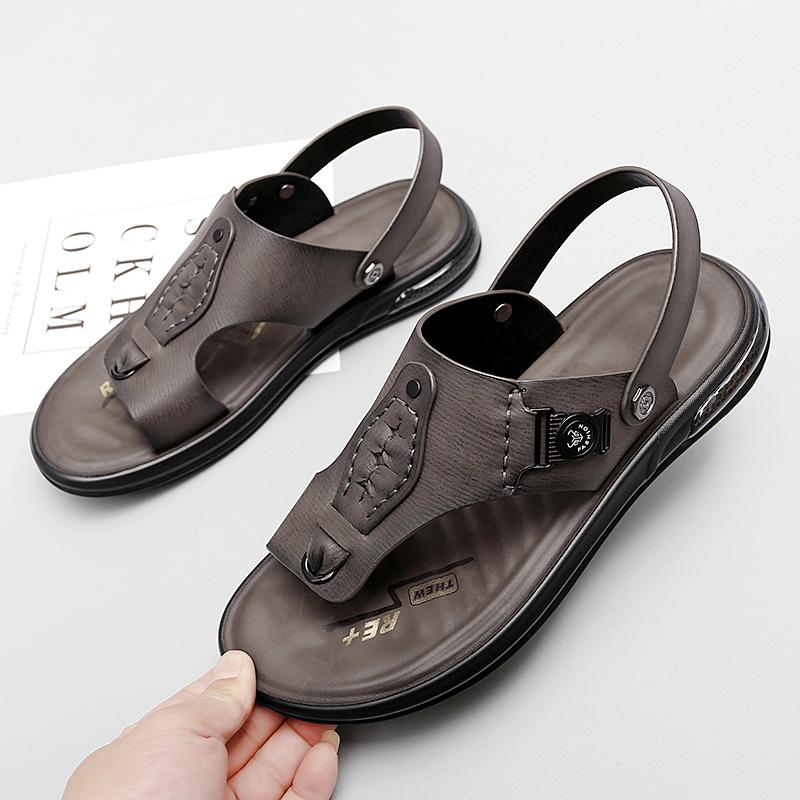 Men's Fashion Business Leisure Beach Shoes Summer Outdoor Breathable Anti Slip Comfortable Type of Clamping Toe Slippers Sandals