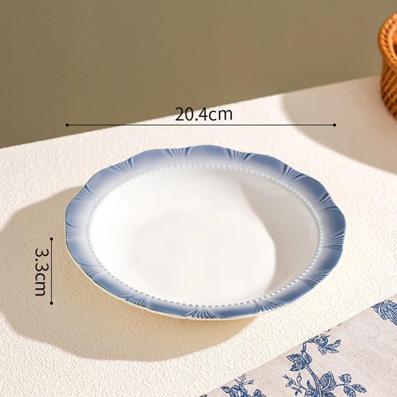 Relief-Speiseteller im französischen Stil Köstliche Gerichte Tiefer Suppenteller Exquisite Früchte Salat Keramikteller Blauer Rand Heim Geschirr