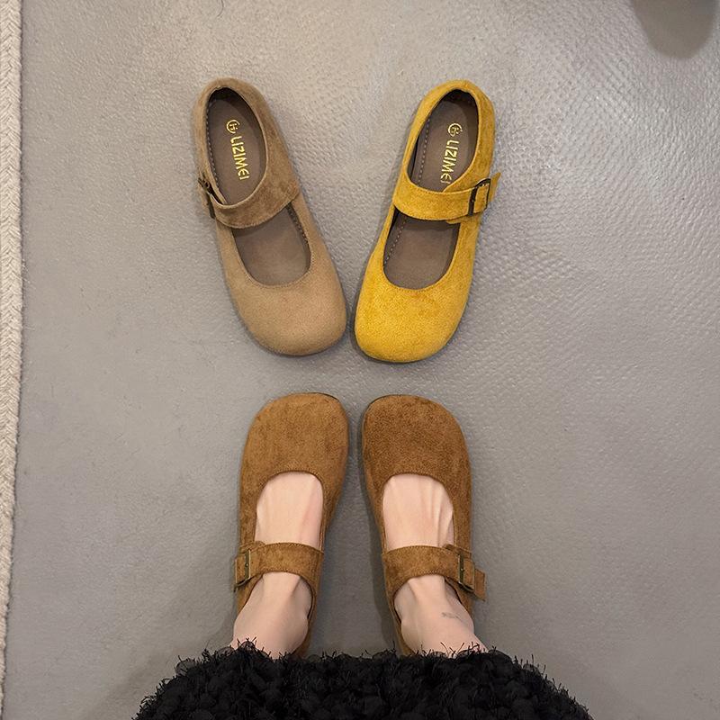 Korean version of retro round head shallow mouth matte single shoes women's summer 2025 new one-word strap flat Mary Jane shoes