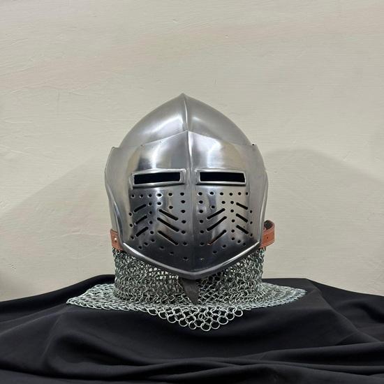 Handmade 16 Gauge Steel Knight Helmet with Chainmail Aventail, Gothic Armor Cosplay Gift