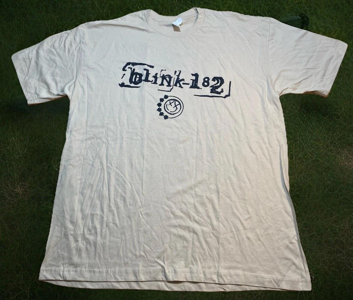 Blink-182 T-Shirt NEW Bunny Mascot Crappy Punk Rock XL Concert Tour S