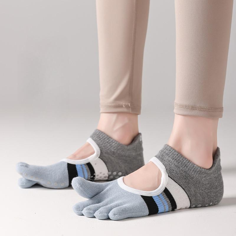 Breathable Yoga Socks  Split-toe Non-slip Socks  Pilates Socks  Five-finger Socks  Boat Socks  Big-name Flat Professional Sports Socks