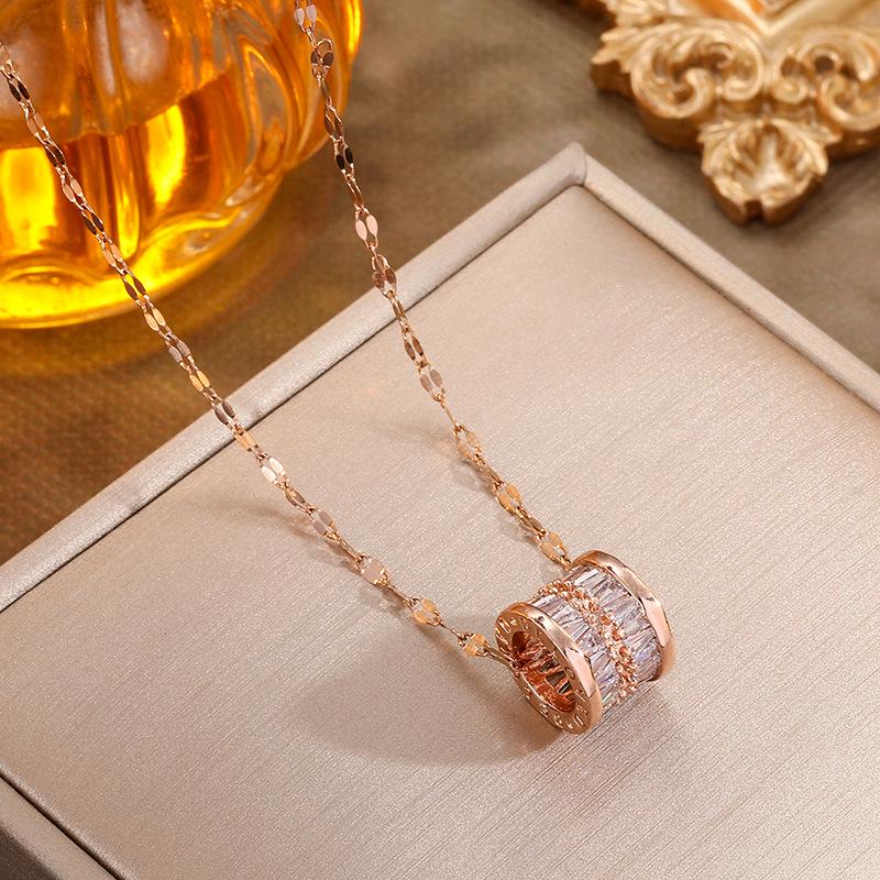 European & American Zirconia Titanium Steel Necklace - Fashionable & Versatile Clavicle Chain for Women.
