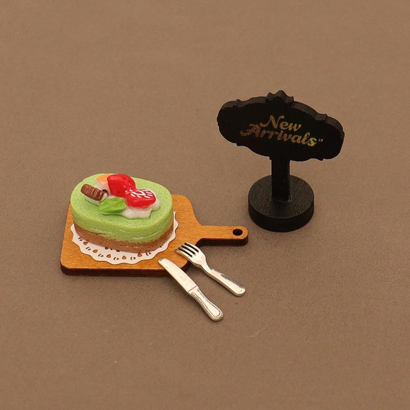 6Pcs/Set Cute Miniature Food Toy Dollhouse Mini Cake Pad Paper Tray Knife And Fork Model For Doll Kitchen Accessories