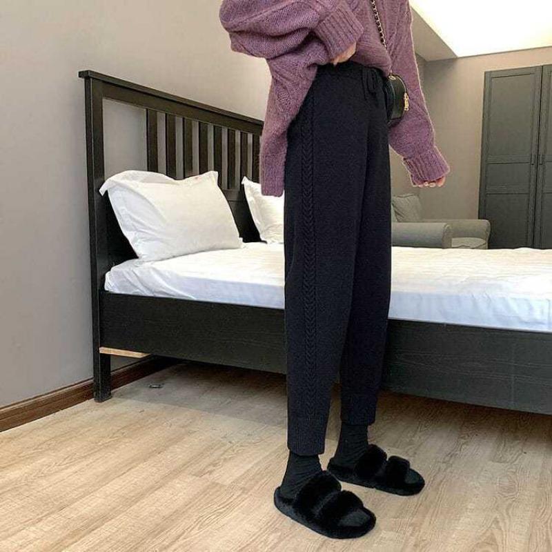 

Супер леггинсы, девять частей, вязаные штаны из жареного теста, свободные штаны Harun, штаны для бабушки, осенне-зимние штаны из редиса, женские One Size чёрный