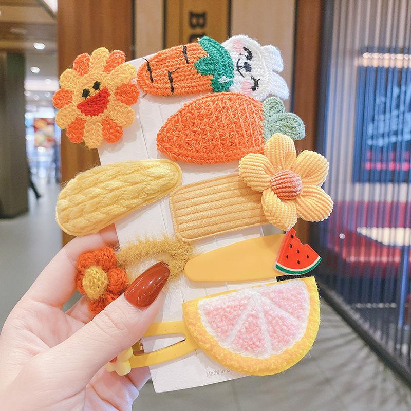 Kreskówkowe pluszowe spinki do włosów dla dzieci - Urocze jesienno-zimowe klipsy dla dziewczynek, w koreańskim stylu księżniczki
