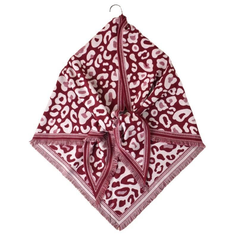 Autumn and winter new classic leopard print tassel imitation cashmere triangle scarf warm scarf shawl fashion spot wholesale