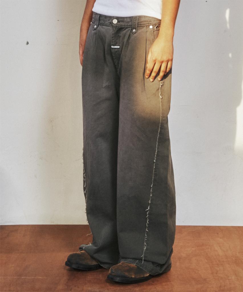 THEVINYLHOUSE Sag Wide Belted Pants Khaki