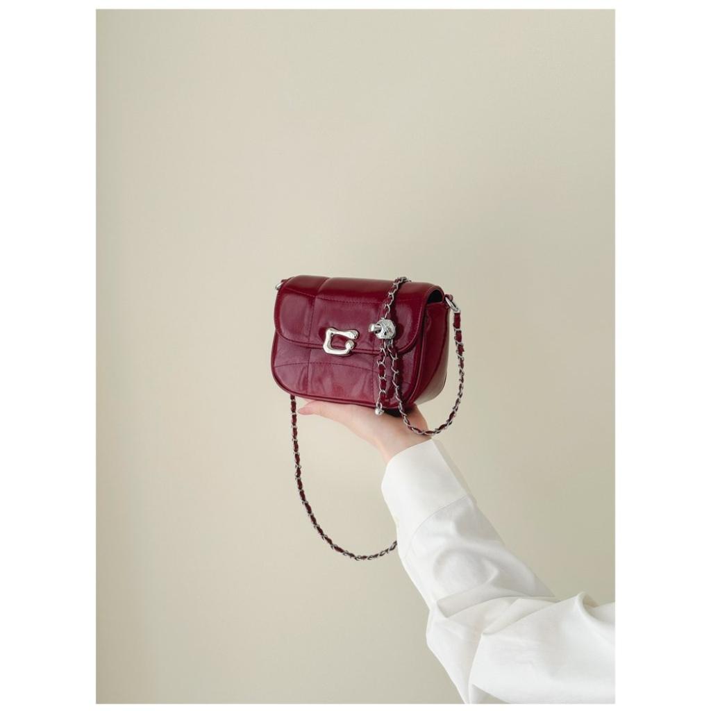 Xeie Thuk Crossbody Bag Women PU Chain Strap Flap Lock Daily