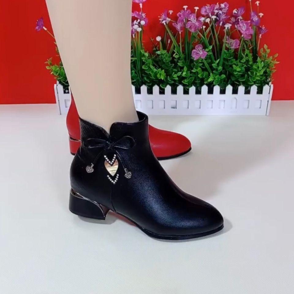 

Женские теплые зимние ботинки из мягкой кожи на высоком каблуке, черные, бежевые, стильные, противоскользящие, ботильоны на молнии сбоку EU39/CN40