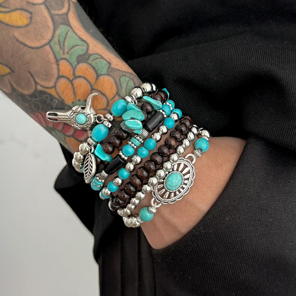 Stacked Beaded Bracelet for Men Hip Hop Personality Imitation Turquoise Bull Head Pendant Bracelet for Men High-end Hand Jewelry