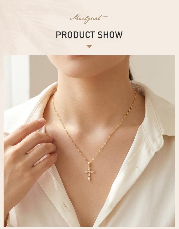 Elegant French Vintage Cross Necklace with Zircon for Women, Gold Plated Baroque Crucifix Thin Link Chain Religious Gift