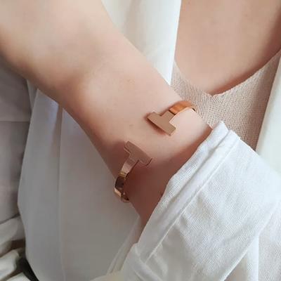 Damen Chirurgischer Stahl Offenes Edelstahl Mehrschichtiges Armband