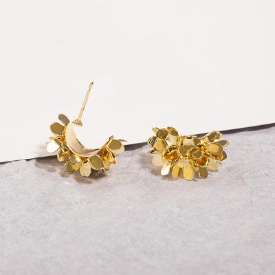 Exaggerated Flower C-Shaped Earrings For Women Retro Zinc Alloy Style Stud Earring Light Luxury European And American Jewelry