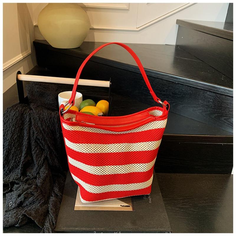 

Large capacity woven bag women s new striped canvas splicing dumpling bag fashion messenger bag красный