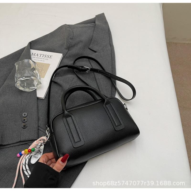 Lychee Pattern Portable Bowling Bag Women's New Trendy Fashion Niche Pillow Bag Messenger Bag