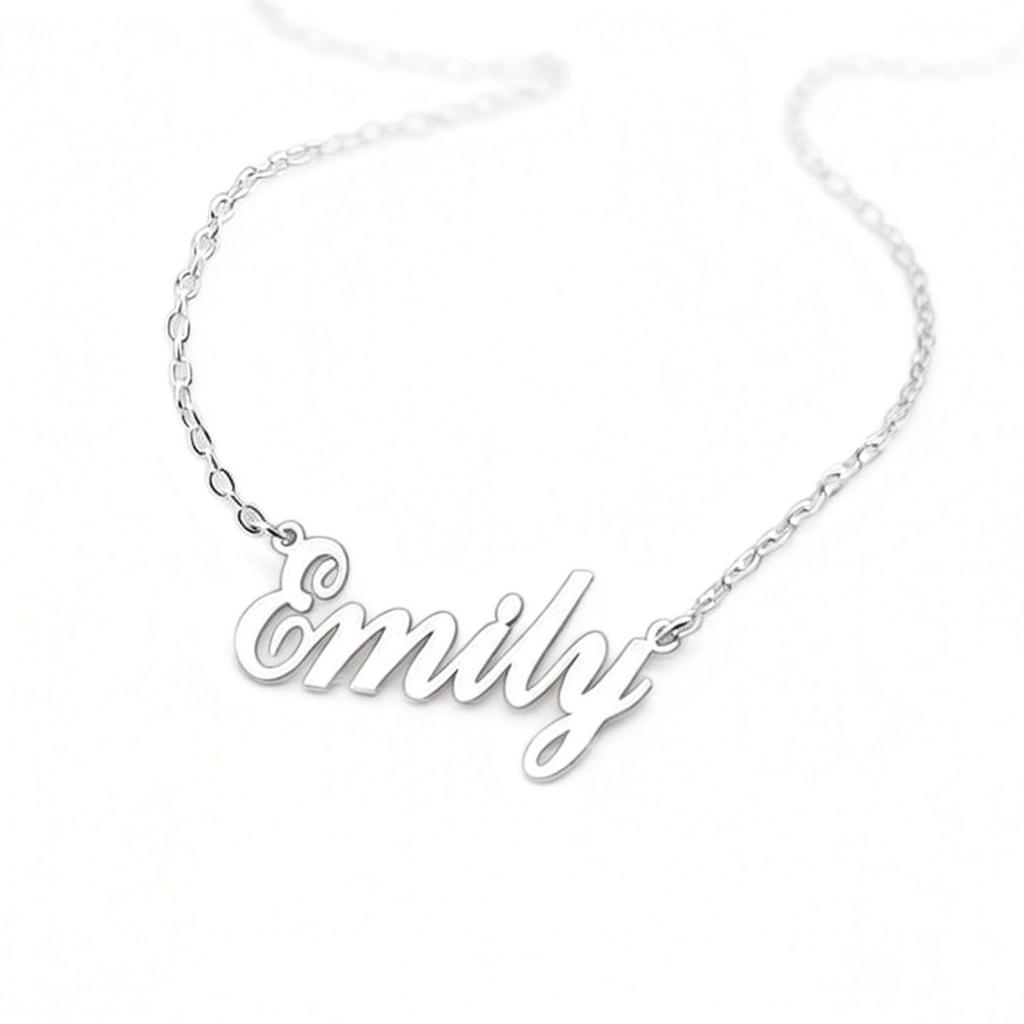 Collier Personnalisé avec Nom en Or 18K avec Pendentif Lettre Anglaise - Acier Inoxydable, Design Européen et Américain