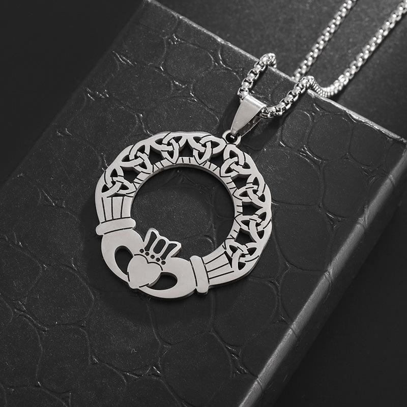 Popular Irish Stainless Steel Hollow Necklace European and American Popular Celtic Knot Pendant Trend Item