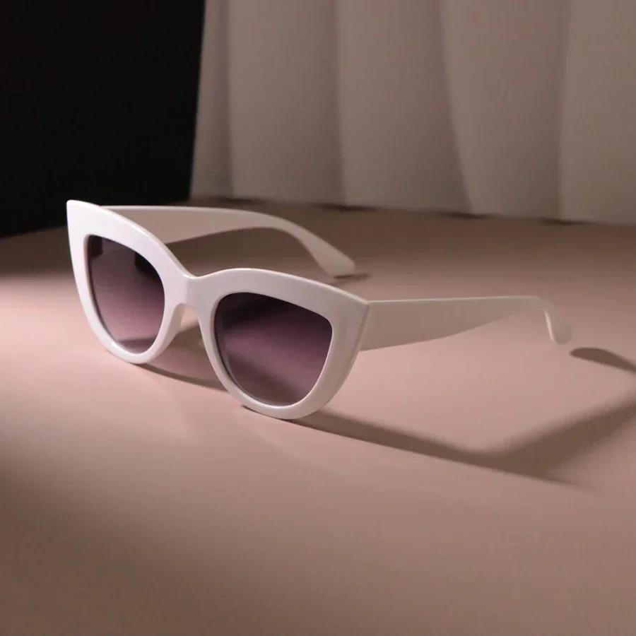 Vintage Cat Eye Sunglasses Women Men Classic Fashion Brand Designer Female Glasses Unisex