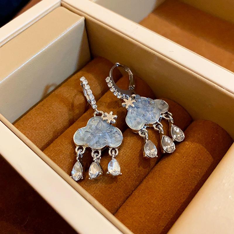 

Уникальный дизайн Синие стразы Ушная пряжка Облачные серьги с бахромой