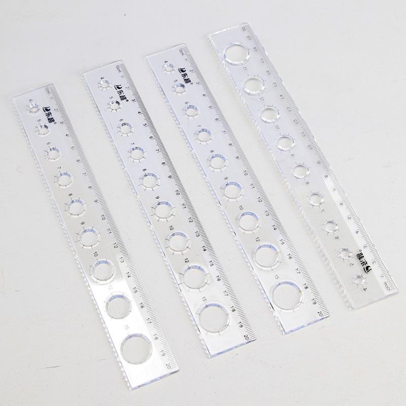 Multifunctional Transparent Ruler with Wave and Hole Design, 15cm & 20cm Scale, Ideal for Primary Students