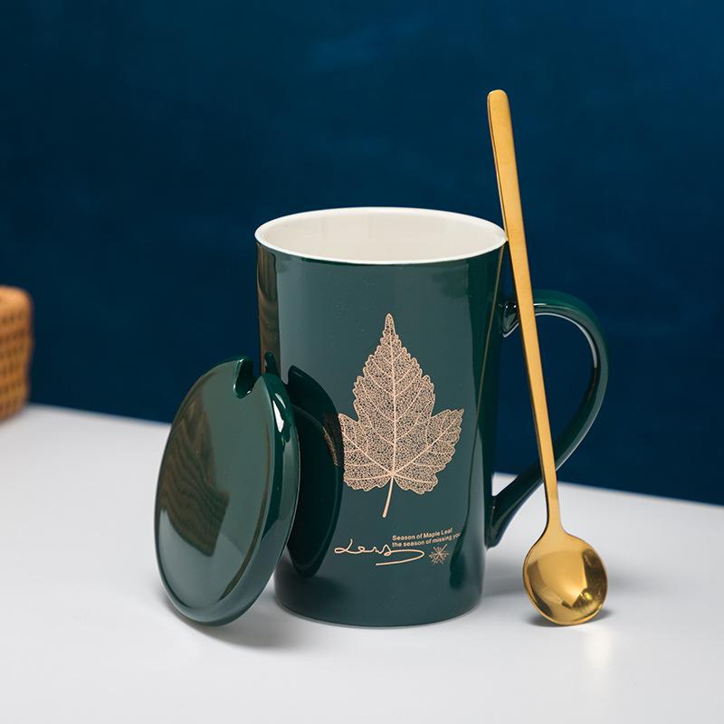 Luxus Teebecher Geschenkset Hochzeitsgeschenk für Gäste Keramikgeschenk Personalisierte Keramiktasse mit Deckel, Löffel & Teesieb Geschenkbox