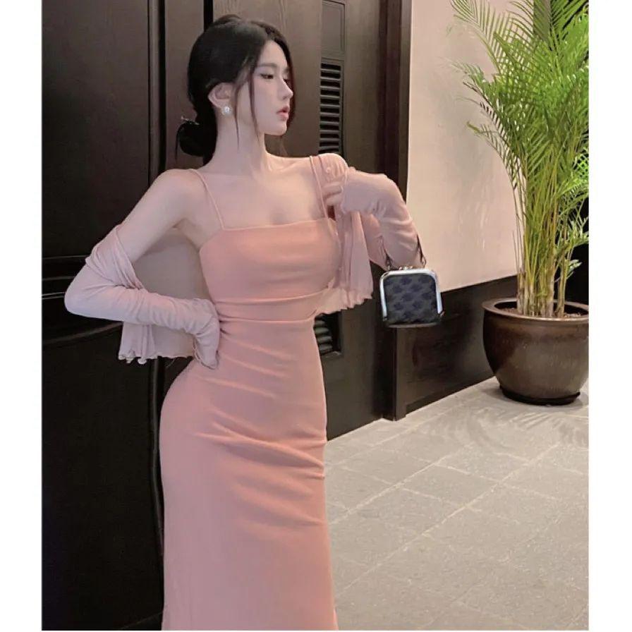 

Elegant French Gentle Dress Set: Spaghetti Strap Hip-Wrapping Long Dress with Short Coat. S